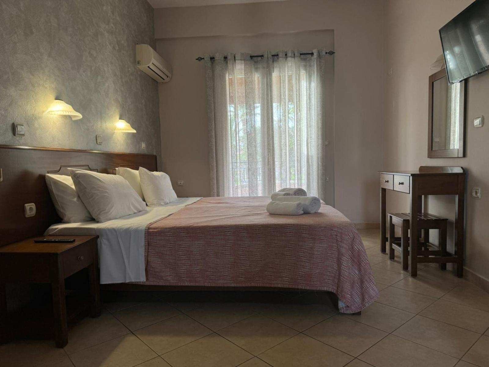 Elizabeth Aparthotel โรดา ภายนอก รูปภาพ